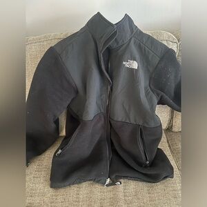 Lightly used boys north face jacket size xl